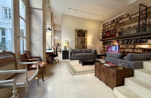 Quartier Sainte-Avoye Apartment | Magnificent 3-bedroom apartment ideally located in the Marais district