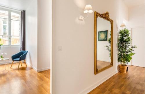 L'Europe Apartment | Merveil - Family Suite - Champs Elysees - Monceau
