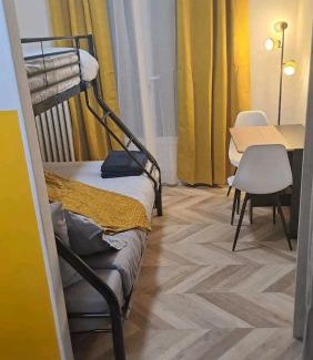 Ville-d'Avray Hostel | Monastère