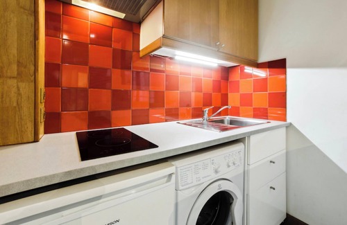 Quartier du Mail Apartment | Montorgueil 1 Bedroom Apartment With Kitchen