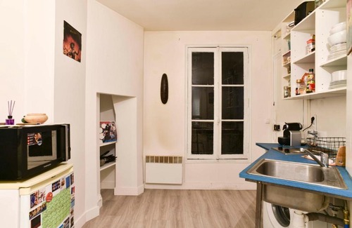 Quartier de la Goutte-d'Or Apartment | New! Nice flat for 4 - Paris 18