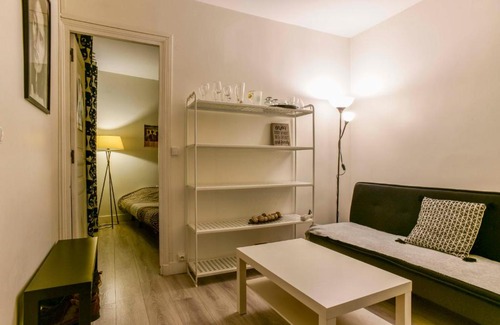 Quartier de la Goutte-d'Or Apartment | New! Nice flat for 4 - Paris 18