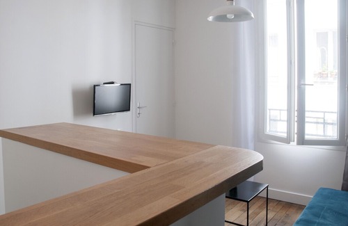 Quartier de la Folie-Mericourt Apartment | NICE and BRIGHT apartment in PARIS (11)