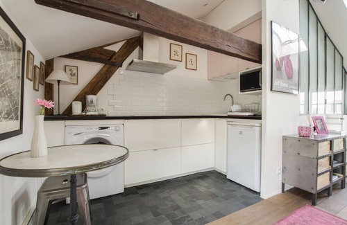 Quartier Sainte-Avoye Apartment | Nice studio Paris, Marais - Beaubourg - Rambuteau