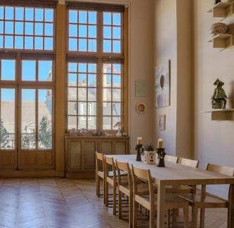 L'Europe Apartment | Parc Monceau Artist's Atelier