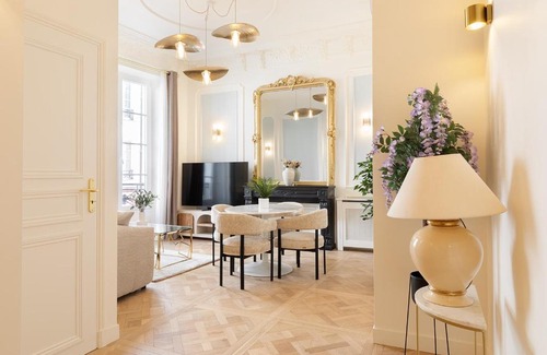 9th Arrondissement Apartment | Pick A Flat's Apartments in Opéra- Rue Saint-George