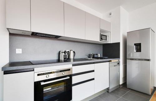 Clichy Apartment | Pick A Flat's Apartments with Terrace in Clichy - Boulevard Jean-Jaures