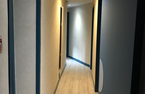 Combat Hotel | Relais Bergson