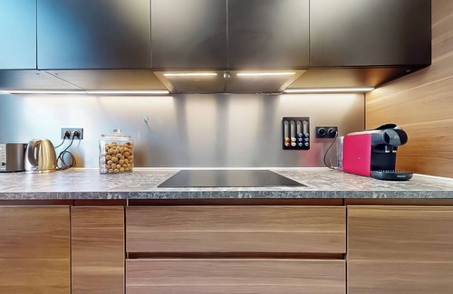 Chaillot Apartment | Signature Eiffel Tower