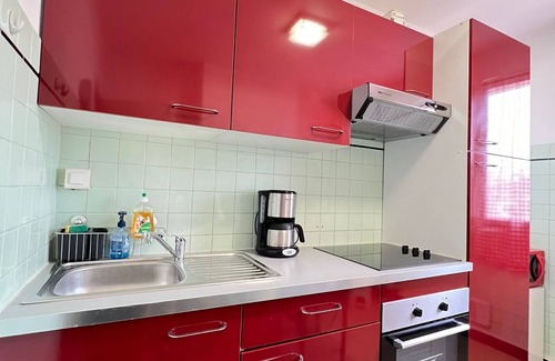 Amerique Apartment | Small village ambiance apartment 1 km from Paris Olympics 2024!