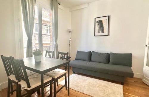15th Arrondissement Apartment | Spacious flat near Montparnasse Bausset 4th