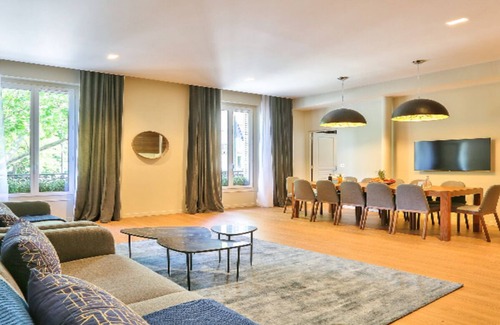 Bonne-Nouvelle Apartment | Streets Montorgueil, Quincampoix and Tiquetonne- Feel the Parisian Heartbeat