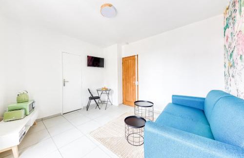 Plaisance House | Studio à 30s du RER E,Paris en 20 min