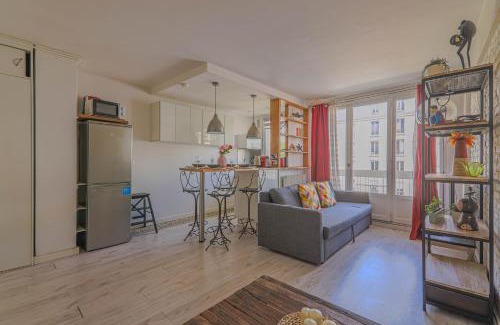 Quartier de la Folie-Mericourt Apartment | Studio Apartment-4P -Pierre Levé with NetFlix