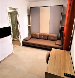 La Mare Apartment | Studio Charmant et Cosy Proche Paris et Bourget Ideal pour Couples et professionnels moins 15 pourcebt séjour longue durée