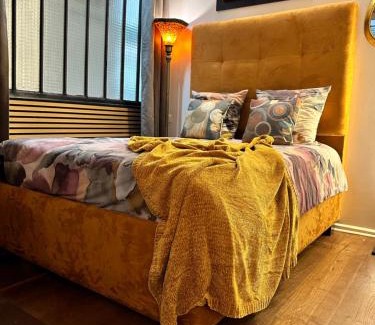 Quartier de la Monnaie Apartment | Studio design by Kenzo near Notre Dame