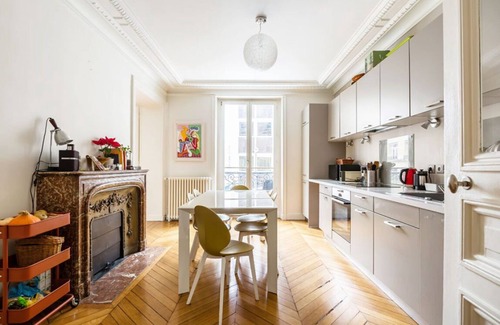 L'Europe Apartment | Style near Parc Monceau, by Veeve