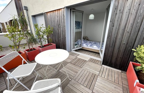 Bagneux Apartment | Superb apartment in T3 residence (Air conditioning and parking options)