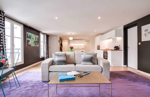 9th Arrondissement Apartment | Sweett | Saint Lazare II
