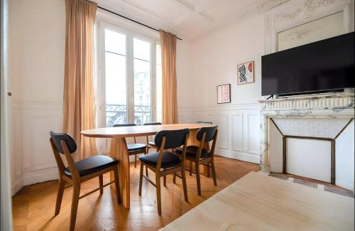 Quartier du Gros-Caillou Apartment | TBS 319 - Superb apartment with Eiffel Tower view