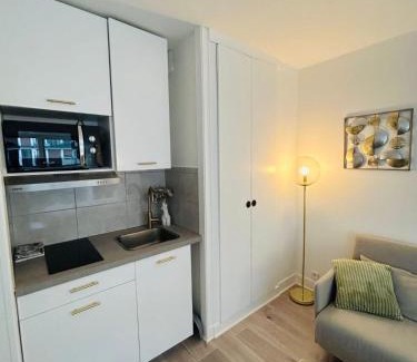 Grenelle Apartment | Tour Eiffel Bir Hakeim 2