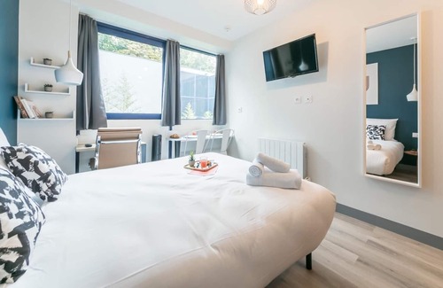 Passy Apartment | Tour Eiffel - Nicolo 12: Cosy apartment for 2