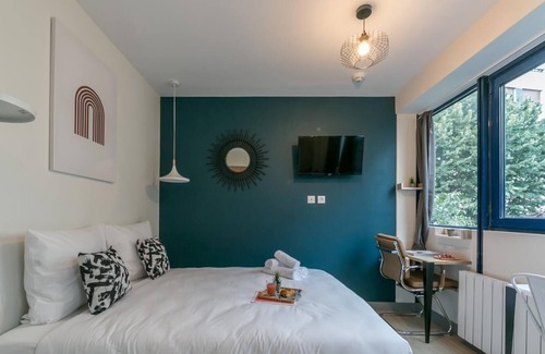 Passy Apartment | Tour Eiffel - Nicolo 23: cosy apartment for 2