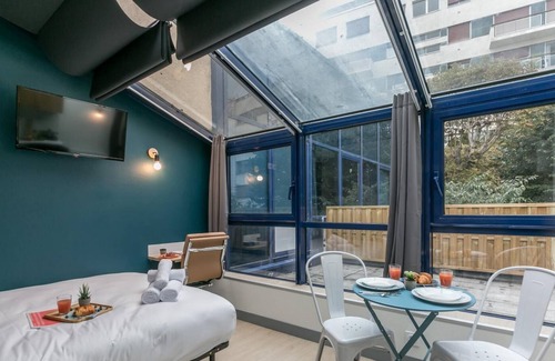 Passy Apartment | Tour Eiffel - Nicolo 25: cosy apartment for 2