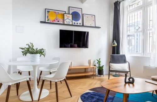 Sorbonne Apartment | Typical Parisian Apart#Quatier Latin#Notre Dame#