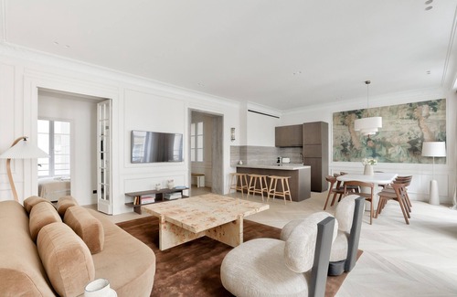 Quartier de la Place-Vendome Apartment | Urban Flat 191 - Luxury 4 Bedroom Apartment - Madeleine