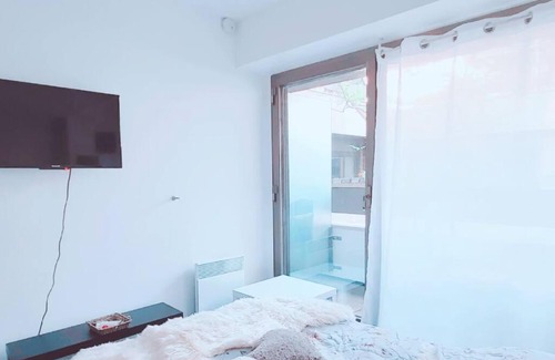 Chaillot Apartment | Very cozy and calm studio close to Champs-Elysées