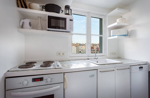 Quartier de la Folie-Mericourt Apartment | 1 BR Upper Marais with A/C