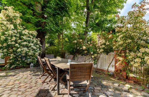 Meudon Apartment | 100 m² Apartment ∙ 3 bedrooms ∙ 8 guests