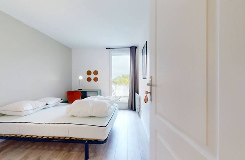 Noisy-le-Grand Resort | 100 m² Private room ∙ 1 bedroom ∙ 2 guests