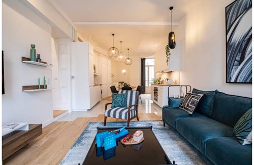 Archives Apartment | 108 m² Apartment ∙ 3 bedrooms ∙ 6 guests
