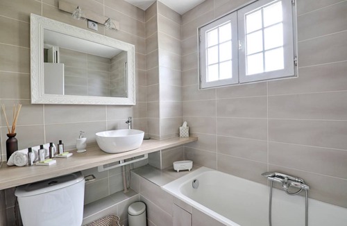 L'Hay-les-Roses Apartment | 120 m² Apartment ∙ 2 bedrooms ∙ 7 guests
