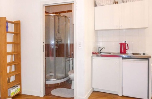 16th Arrondissement Apartment | 15 m² Apartment ∙ 1 guest
