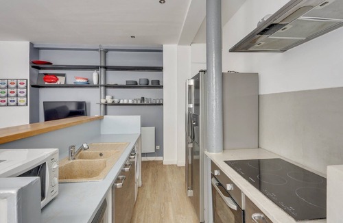Quartier de la Folie-Mericourt Apartment | 163 Suite Carole - Superb apartment in Paris
