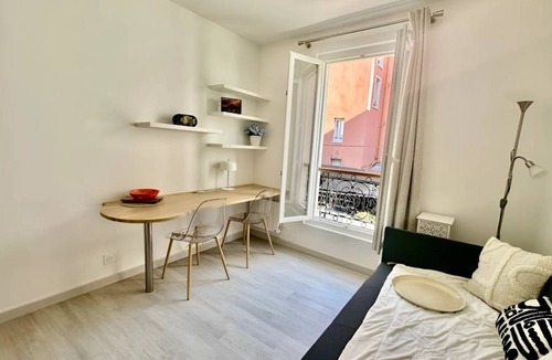 12th Arrondissement Apartment | 17 m² Apartment ∙ 1 guest