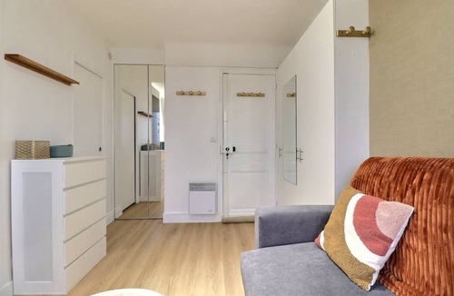 16th Arrondissement Apartment | 17 m² Apartment ∙ 1 guest