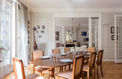 16th Arrondissement Apartment | 170 m² Apartment ∙ 3 bedrooms ∙ 5 guests
