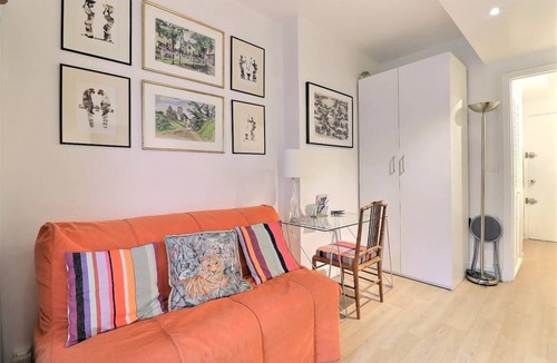Chaillot Apartment | 18 m² Apartment ∙ 1 guest