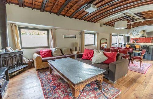Puteaux House | 180 m² House ∙ 4 bedrooms ∙ 10 guests