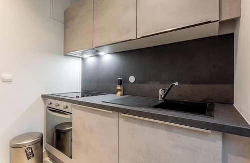 3rd Arrondissement Apartment | 18TH-CENTURY PALACE, BLEND OF OLD-WORLD GRANDEUR & MODERN COMFORT - LE MARAIS
