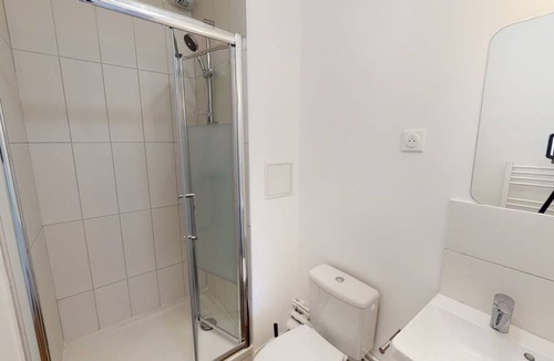 Asnieres-sur-Seine Resort | 193 m² Private room ∙ 1 bedroom ∙ 1 guest