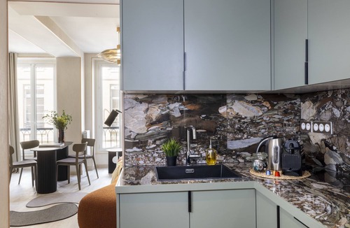 Quartier de la Place-Vendome Condo | 2 bedroom apartement view on Saint-Honoré - 53m2