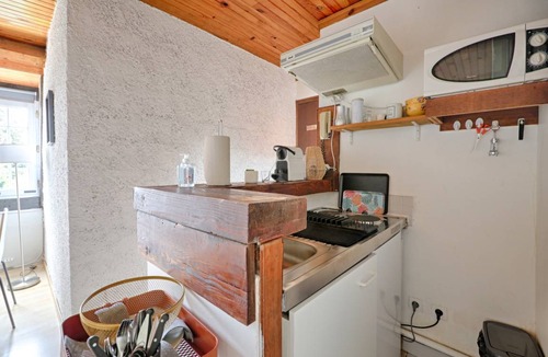 L'Hay-les-Roses Apartment | 20 m² Apartment ∙ 2 guests