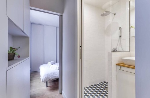 Quartier de la Folie-Mericourt Apartment | 25 m² Apartment ∙ 1 bedroom ∙ 2 guests