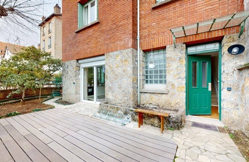 Bois-Colombes Resort | 261 m² Private room ∙ 1 bedroom ∙ 2 guests