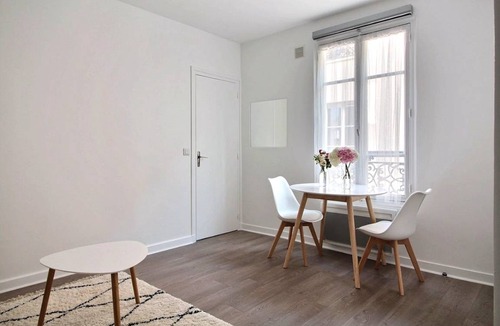 Quartier de la Folie-Mericourt Apartment | 27 m² Apartment ∙ 1 bedroom ∙ 4 guests